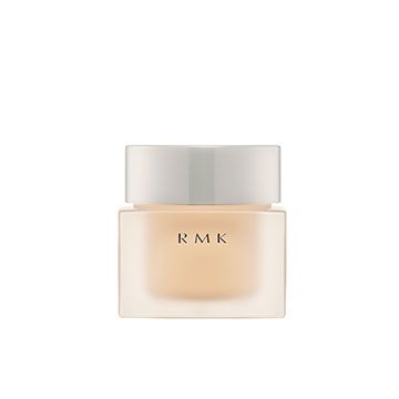 8.RMK 水凝美肌粉霜 30g | HK$420 这是RMK皇牌产品之一，圈中不少知名化妆师也爱用它作为女明星的粉底，当中加入了5种美肌油，涂抹的时候便如同面霜一样容易推开，加入光学配方亮肌粉末，营造自然立体感，塑造鲜明轮廓。