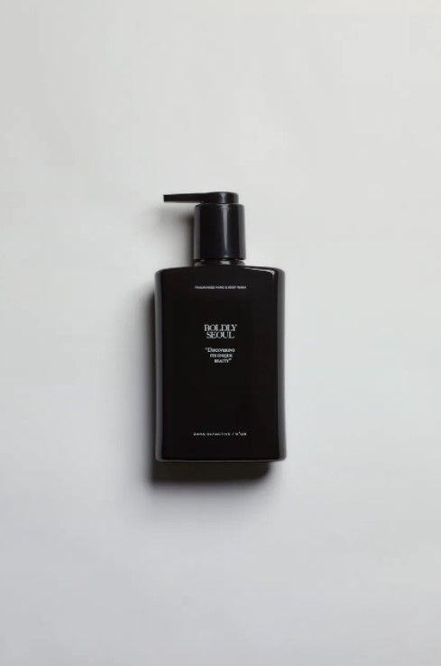 BOLDLY SEOUL FRAGRANCED HAND AND BODY WASH｜HKD99／200 ML