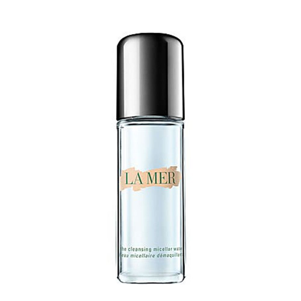 LA MER 卸妆洁肤水 100ml HK$475 | 来自LA MER的卸妆水同样不需要沖洗便可以带走污垢和溶解防水性彩妆，达到深层清洁的作用，当中更具备活肤精华，让肌肤变得自然又亮彩。