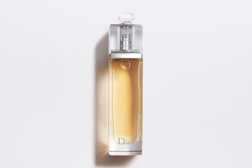 #5 DIOR ADDICT Eau de toilette 50mL (HKD$705) Dior Addict的淡香水除了散发着香草和檀香气息外，更揉合着带有清新感觉的柑橘、橙花、茉莉香气，闻起来很舒服自然，是一款十分独特又有成熟气息的木质花香调。