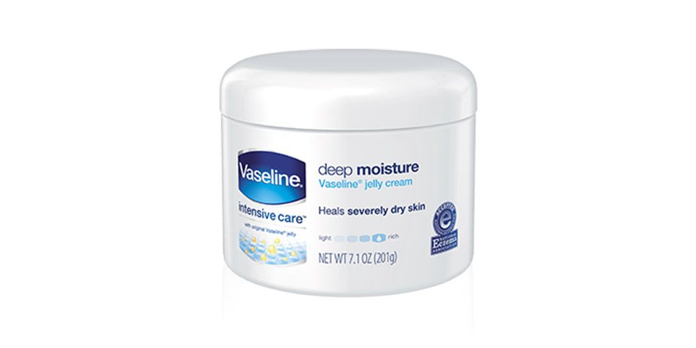 4. Vaseline Intensive Care Deep Moisture Jelly Cream。 蕴含花士苓修护微因子，添加维他命E，质地清爽水润，能够即时增加肌肤水份，低敏及不易生成粉刺、不堵塞毛孔，修护脸部及身体非常乾燥肌肤。