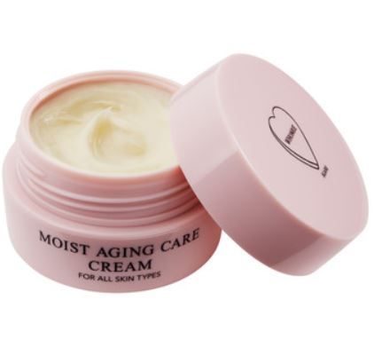 Top 8: WHOMEE moist aging care cream 【30g | 日元2800】当中充满丰富的精华油成分，在按摩肌肤的时候可以深入底层，达到抗衰老抗皱的效果，因此深受当地日本女生喜欢。