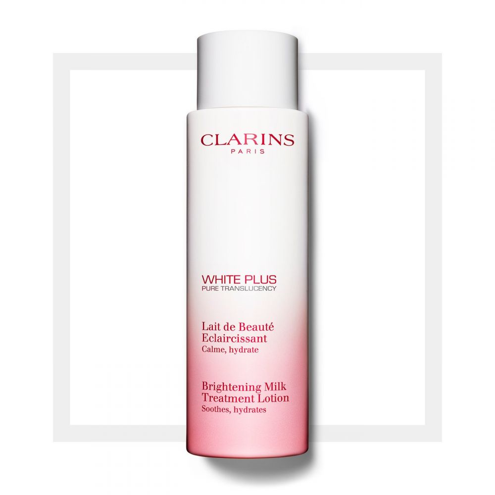 CLARINS 透白光感化妆水 (保湿) 200ml | HKD 380 这款爽肤水加入了西印度樱桃、红赤杨的成分，能够帮助提亮暗沉肤色，维持晶莹剔透的无暇肤质。