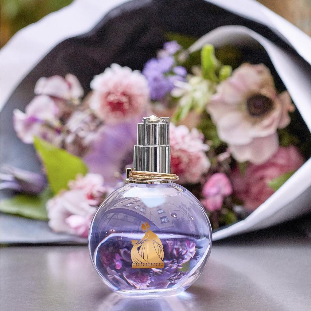 Lanvin Eclat D’arpege EDP (售价以官方网站为準/100ml)：Lanvin Eclat D’arpege 香水的香气十分细腻，先是西西里柠檬叶子和紫藤花香气；而中调则有桃花、赤芍和艾里绿茶叶；基调为白雪松、麝香温柔和琥珀香气，散发着春天的气息。