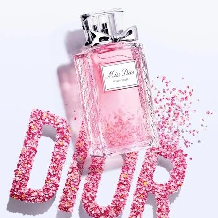 Dior MISS DIOR ROSE N'ROSES 淡香薰 (HK$1090/100ml) Miss Dior Rose N'Roses以格拉斯玫瑰为主调，配以佛手柑、白麝香、天竺葵精华和柠檬的芳香，令香调更精緻，使用后就像置身于花海般的香气，而且香水是淡粉红色，配上蝴蝶结为装饰，更显甜美的感觉。