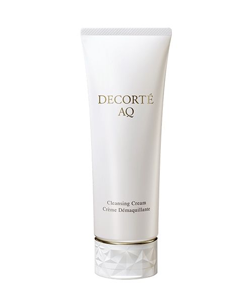 DECORTÉ AQ Cleansing Cream│售价HKD410│容量116g 含有植物油、天然香精成分，质地相当柔和，简单以打圈方式在脸部进行按摩，即可温和地去除肌肤上的杂质、粉底和化妆品。对于想舒缓肌肤疲劳的同时，又可以有效卸除残妆及氧化皮脂的女生，不妨尝试DECORTÉ的卸妆乳。