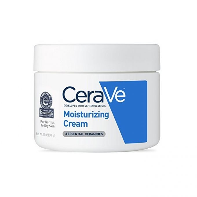 【CeraVe Moisturizing Cream 340g | HK$165】 美国国家湿疹协会认证面霜！富含3种亲肤Ceramides神经醯胺1, 3, 6-II及透明质酸等修护保湿因子，有效修护皮肤天然屏障；轻盈配方，滋润保湿不黏腻。无添加Paraben类防腐剂及香料，适合敏感极乾性至乾性敏感肌肤使用。