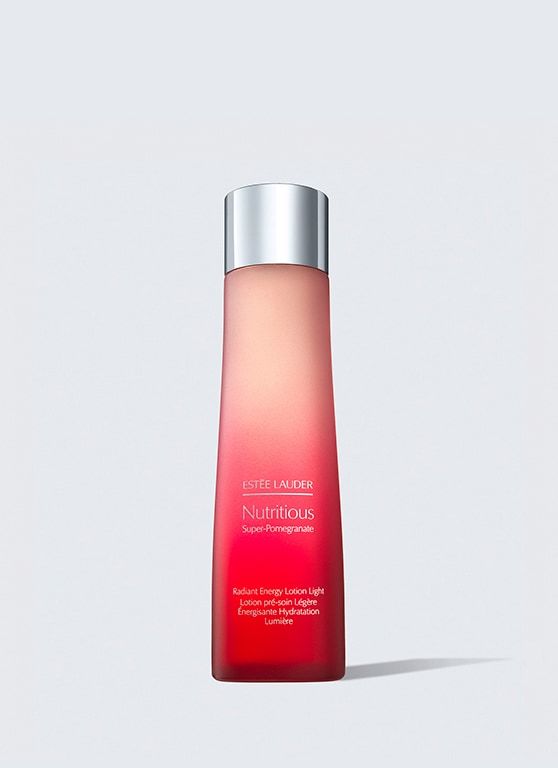 ESTEE LAUDER 升级亮肌抗氧活肤水(轻盈保湿) 200ml | HK$440 这款是ESTEE LAUDER爽肤水全新配方，当中把极冷萃红石榴超级莓果精华提升至两倍，能够强化排毒补水、去除角质和增加光泽的功效，适合肤色暗哑、缺乏亮泽以及乾燥缺水人士。