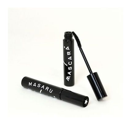 【Top 4】：blanche étoile MASARU MASCARA│¥3,520（含税）：这款睫毛膏成为日本化妆品牌blanche étoile皇牌畅销产品，小转弯刷子设计适合大多数女生的睫毛曲线，而且超浓密的刷头可以紧紧抓住每根睫毛，让睫毛变得更自然捲翘。