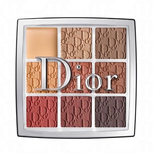 DIOR专业后台眼影组合 #003 Amber Neutrals│HK$440；这款眼影质地轻薄贴服，延展性、持久度良好，而且小小一盒便结合了大地色、暖橘色、红色三大人气眼影色调，能够打造不同风格的自然妆容，不论一年四季都适合使用。