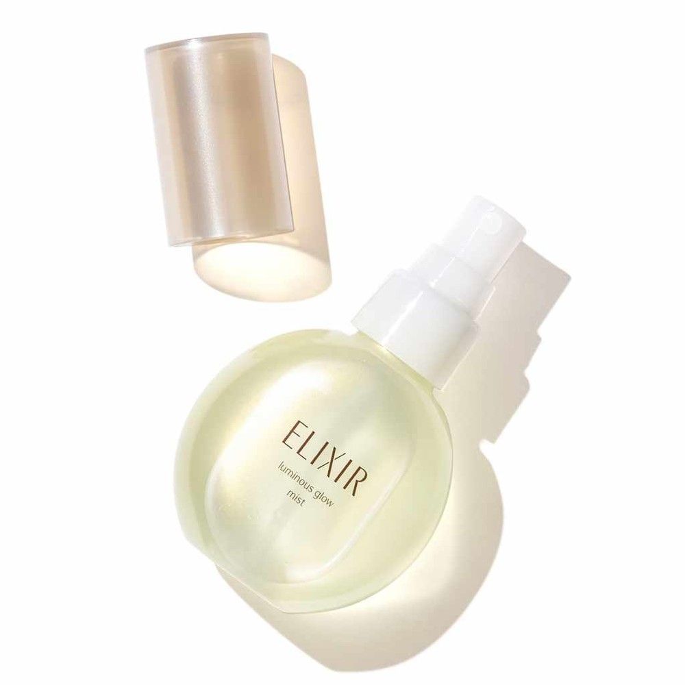 【第3位 Shiseido ELIXIR luminous glow mist；80ml / 1800日元（折合HK$128.8)；发售日期：2019年11月中旬】 细腻喷雾能够瞬间赋予肌肤水分，用后皮肤滋润柔滑。