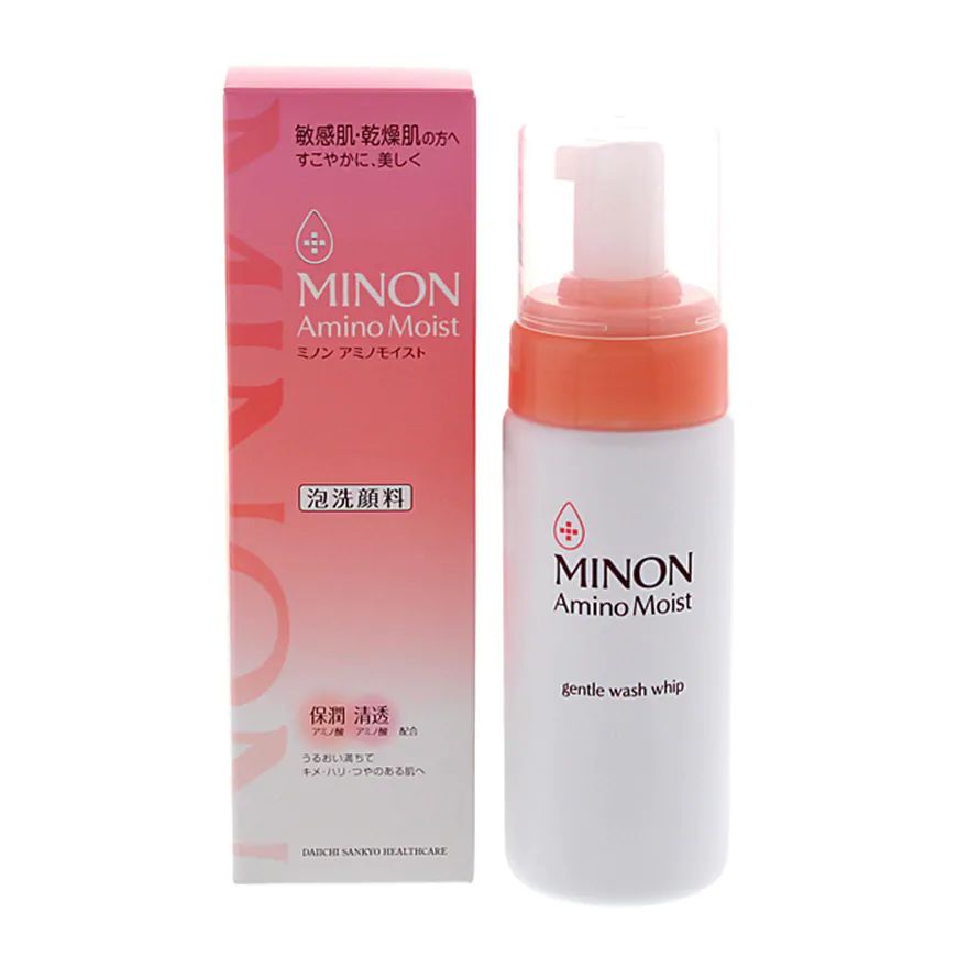 【7.MINON氨基酸保湿泡沫洗面奶 容量：150mL│价格：HK$168】MINON这款洗面奶加入植物性氨基酸系洁净成分，能在温和洁净肌肤的同时，保留必要的水分，用后皮肤柔嫩滋润，一点都不紧绷，因此最适合敏感肌肤、乾燥肌肤人士使用。